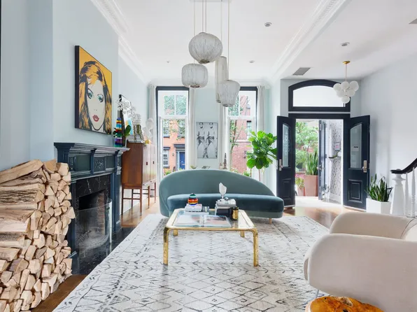 208 West 11th Street image 1 of 18