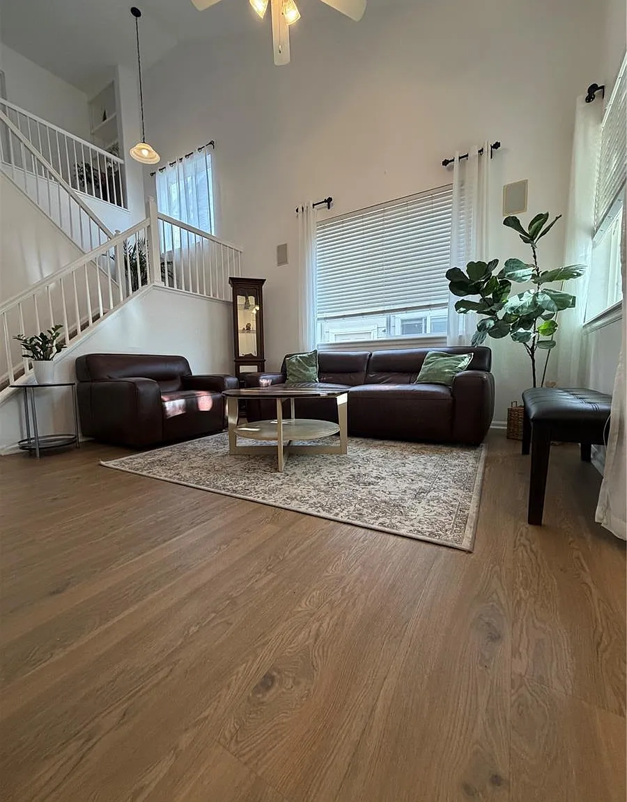 3 bed, 2.5 bath, 1620 sqft, $3,100 — Photo 4