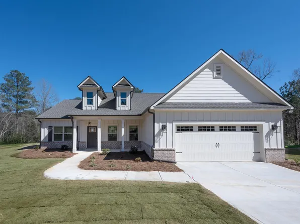 2124 Bullock Bluff Dr, Loganville, GA 30052