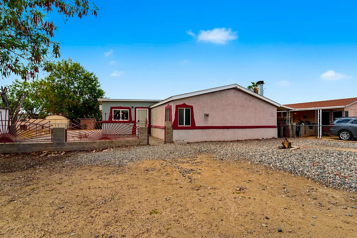 4 bed, 1750 sqft, $1,600 — Photo 1