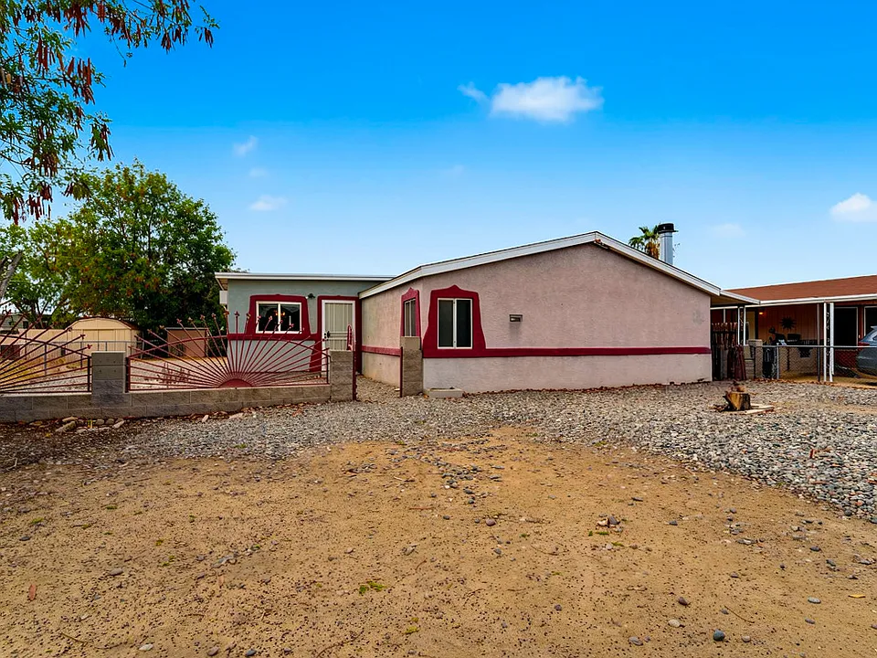 13507 W Stella Ln