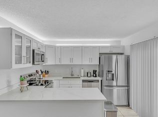2228 WHITE PINE Circle #A, Greenacres, FL 33415