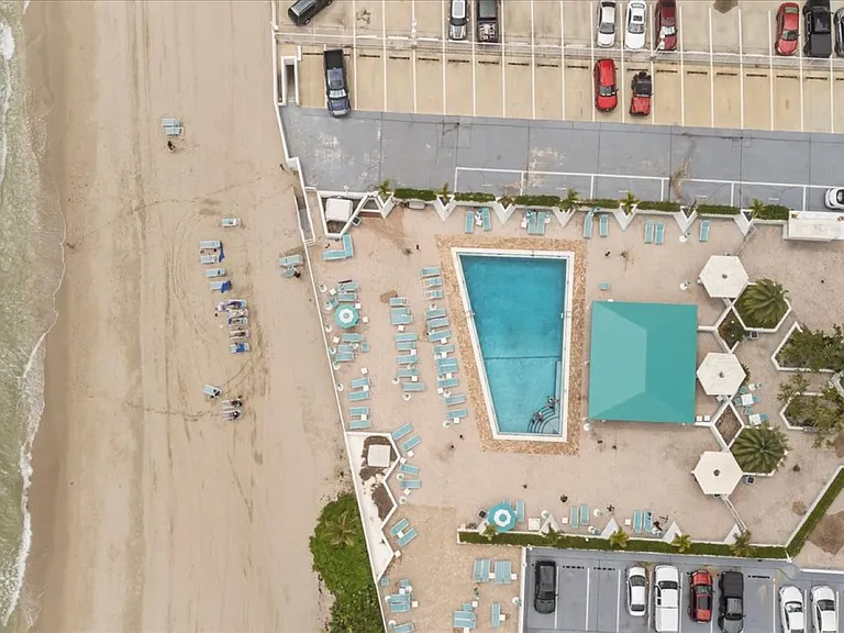 3140 S Ocean Dr #207 — Photo 19
