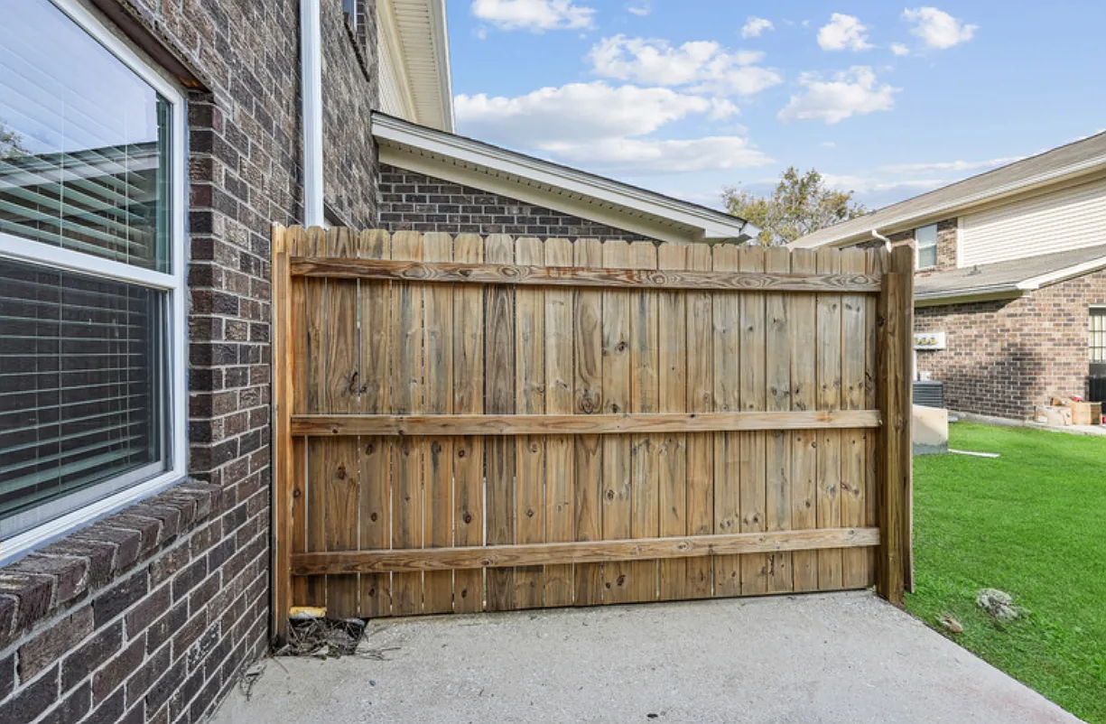 Rosewood Townhomes — Photo 4