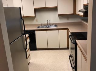 645 Wainwright Rd, Fairbanks, AK 99701