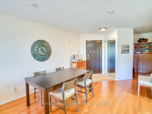 5th image of 310 Central Park Dr #2H