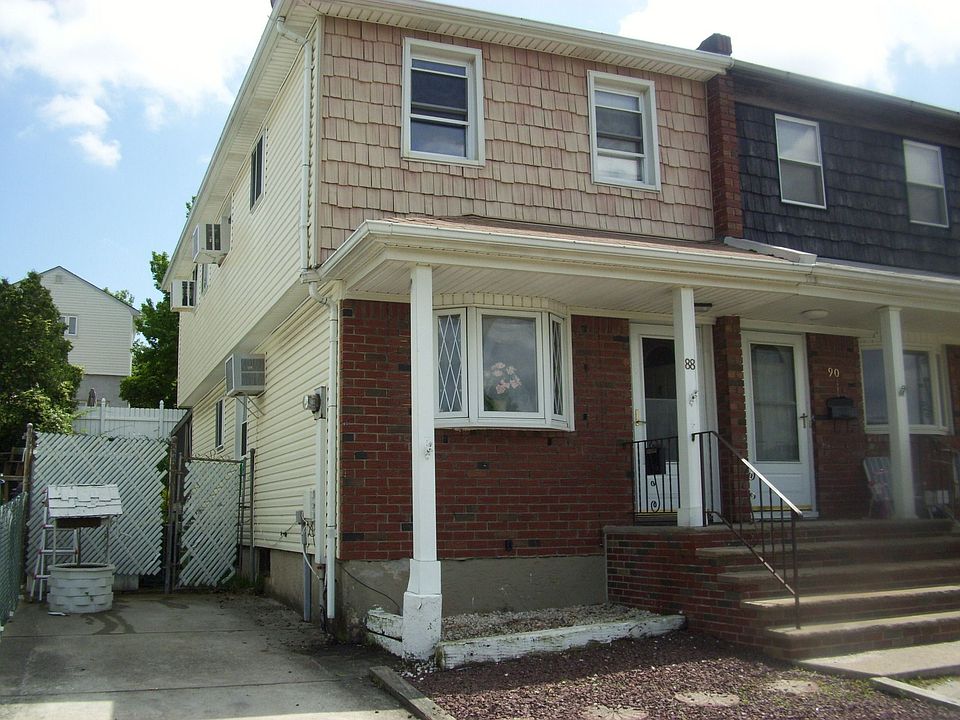 1st image of 88 E Brandis Ave