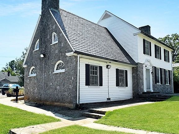 4th image of 801 Starling Ave