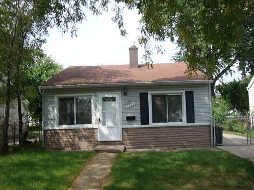 1st image of 1737 E Meyers Ave