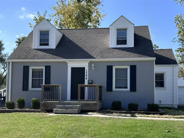 1704 Merle Hay Rd, Des Moines, IA 50310