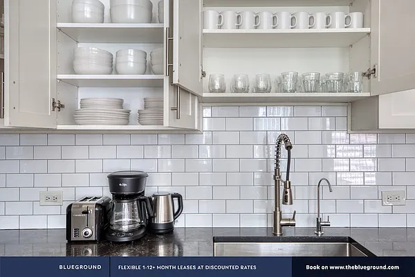 Rented by The Blueground | media 15