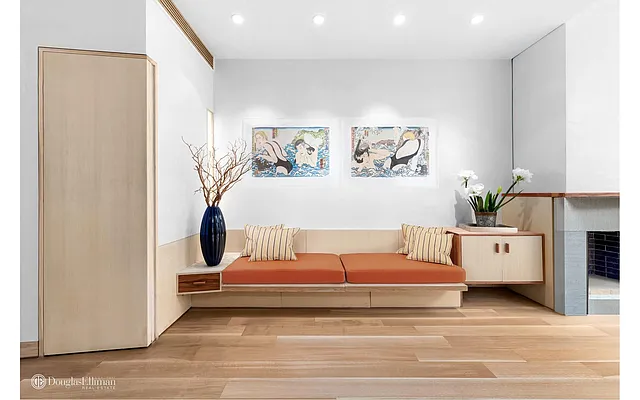 Sold by Douglas Elliman | media 18