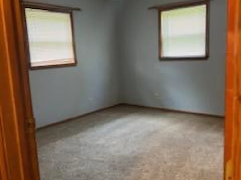 9238 Fairmount Rd SE — Photo 11