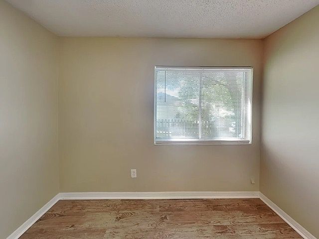 1st image of 219 Holderness Dr #107-104