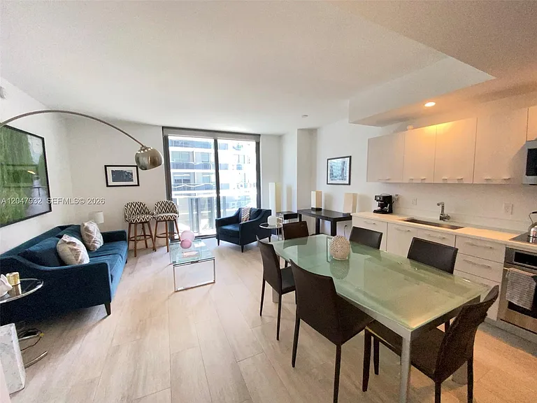 55 SW 9th St #2102 — Photo 5