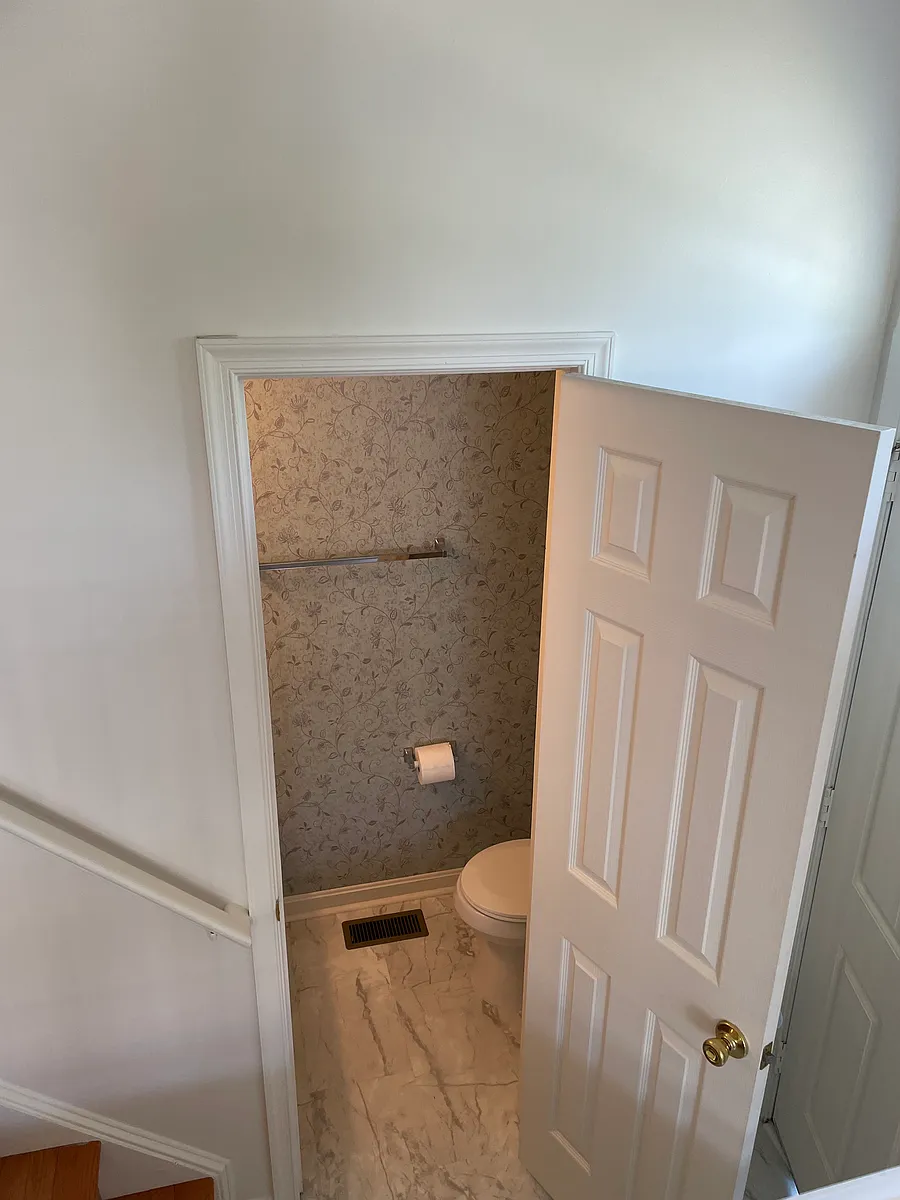 Half Bath - E Boniwood Turn