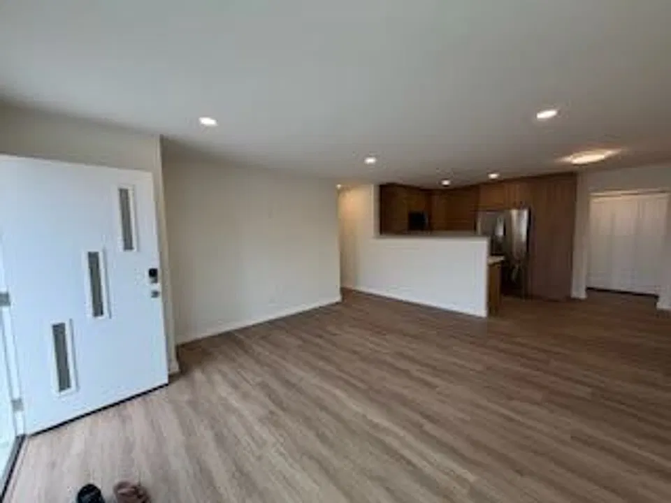444 Sunnyside Ave