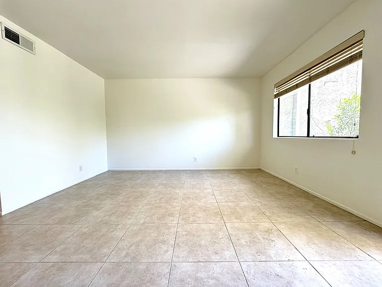 473 Bradshaw Ln — Photo 6