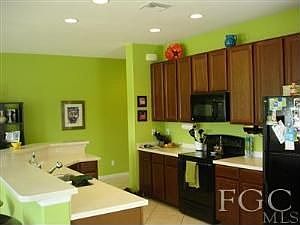 5th image of 8709 Banyan Bay Blvd