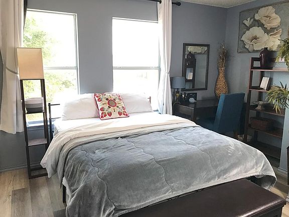5th image of 208 Dakota Ridge Dr