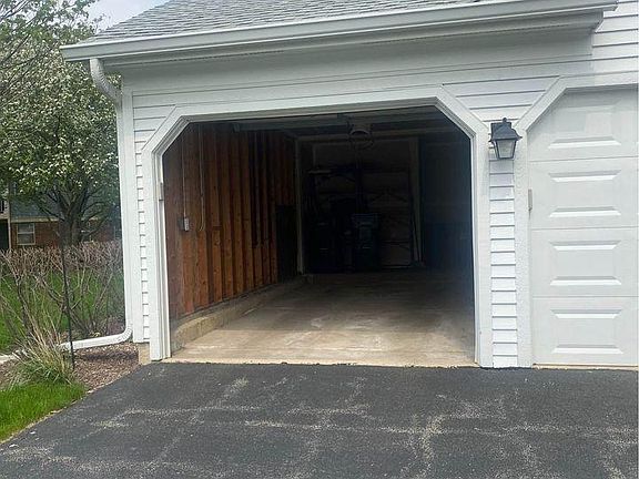 2nd image of 59 Larch Ct #Z1