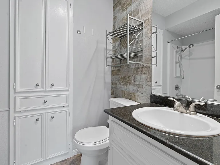 3207 Grooms St #3 — Photo 14