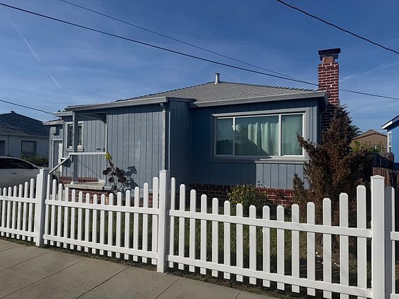 2nd image of 1905 Burbeck Ave