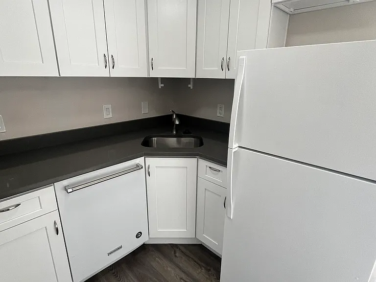 3741 Oak St #3747 — Photo 9