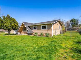 1881 Regina Way, Grants Pass, OR 97527