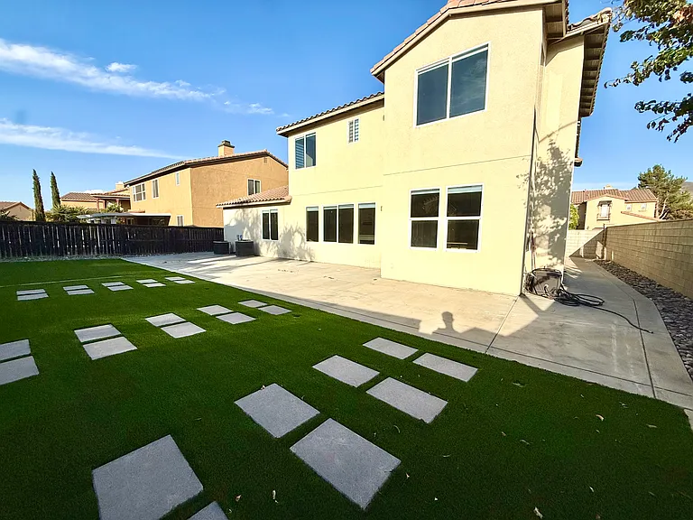 34413 Waltham Pl — Photo 28