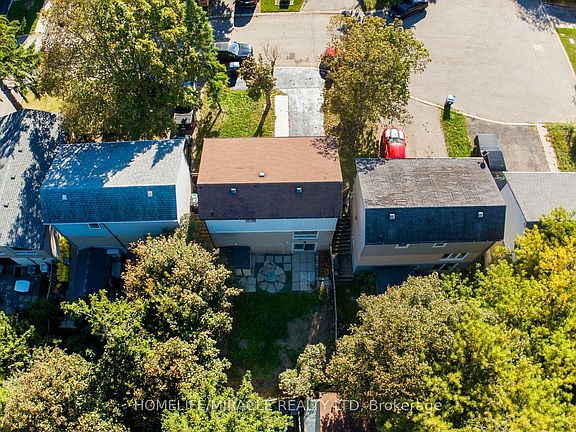3rd image of 10 Habitat Sq