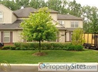 3585 Winding Brook Cir #1, Rochester Hills, MI 48309