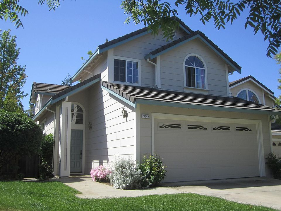 1st image of 3049 Badger Dr