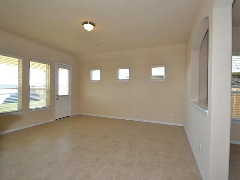 7219 Pearl Terrace Ln — Photo 9