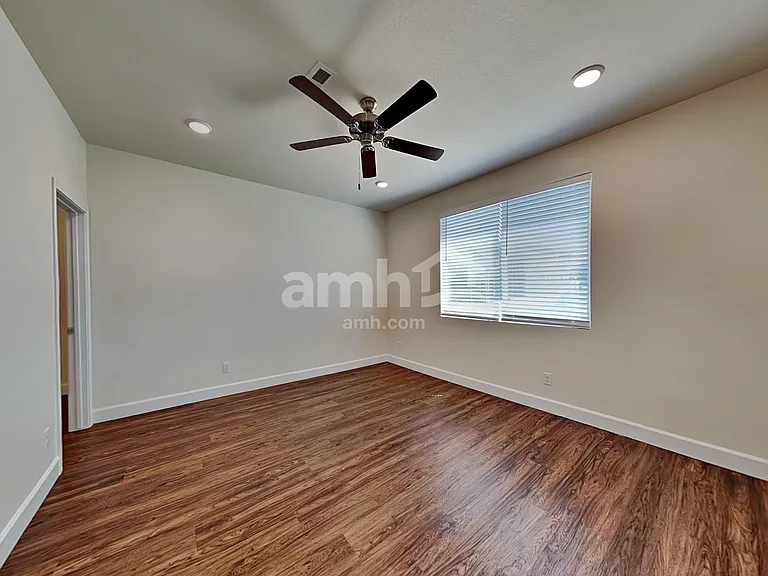 2705 W 3290 S — Photo 11