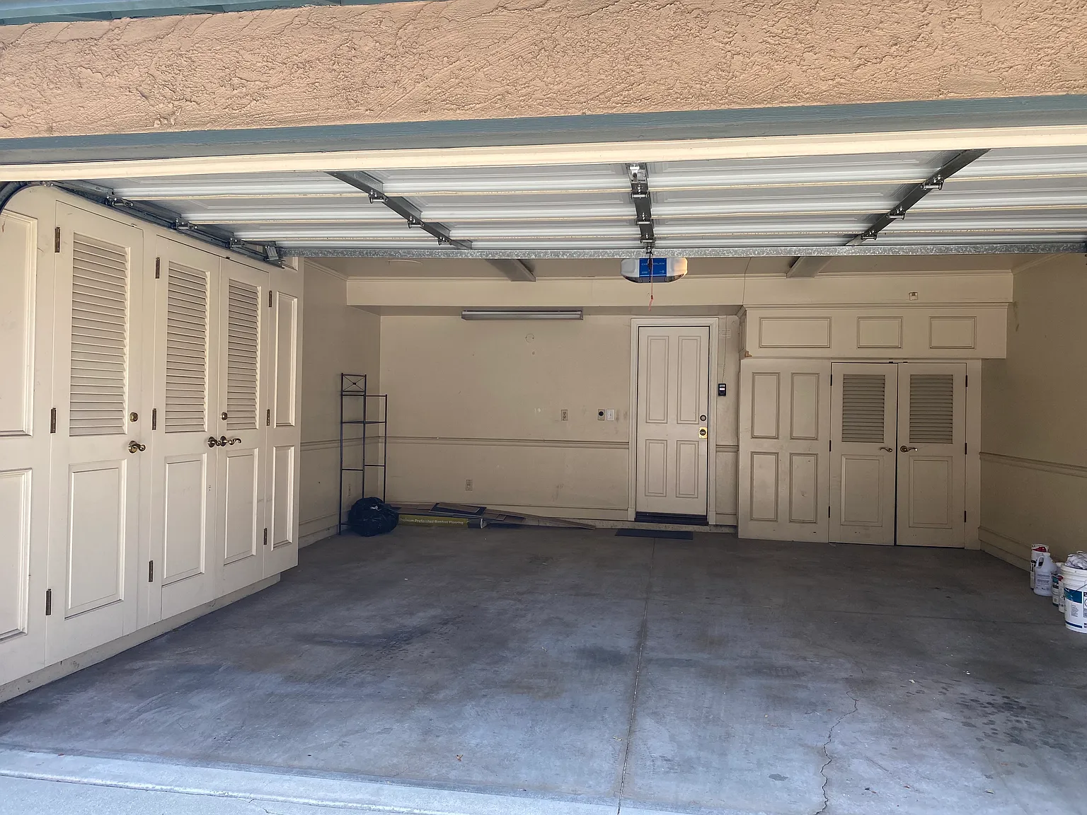 305 Whispering Pine Lane — Photo 3