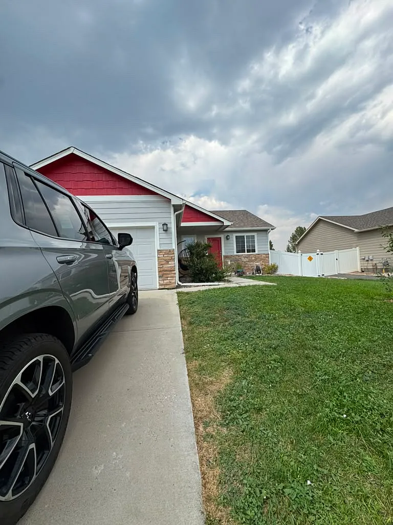 4 bed, 1144 sqft, $2,900 — Photo 1