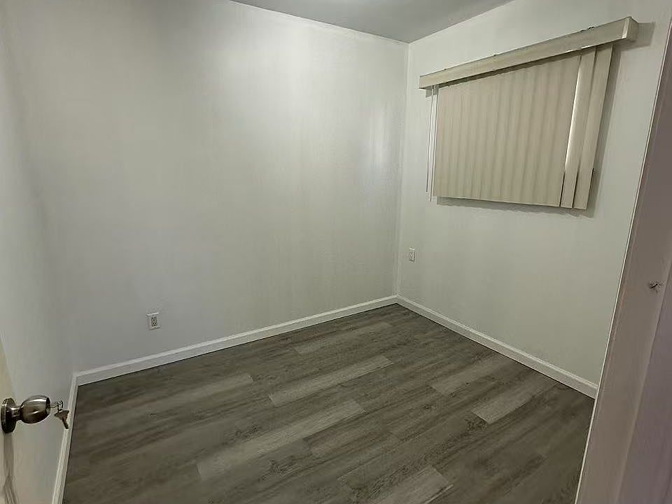 1st image of 49 Coddington Ave #2