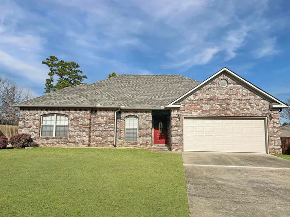 15 Harmony Ct, Maumelle, AR 72113