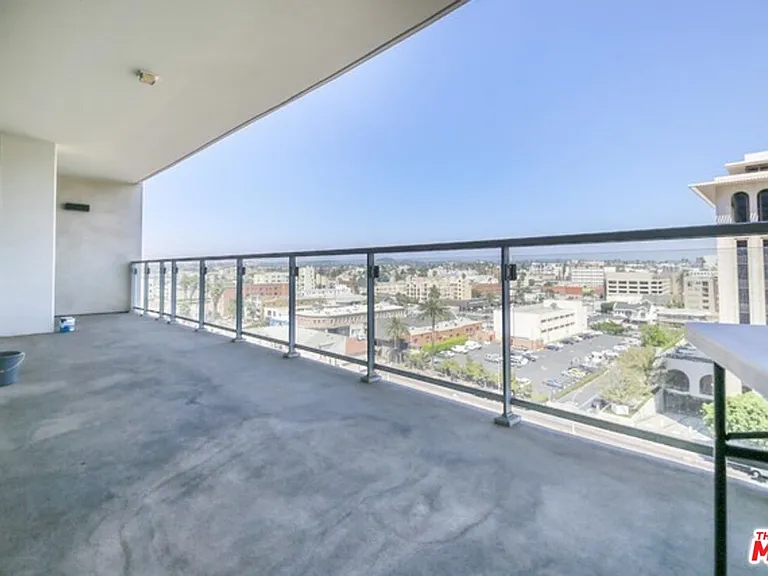 3785 Wilshire Blvd #908 — Photo 20