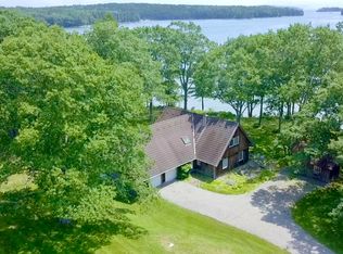 34 Indian Point Rd, Waldoboro, ME 04572