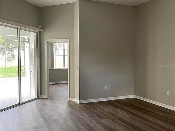 3rd image of 617 Copeland Dr