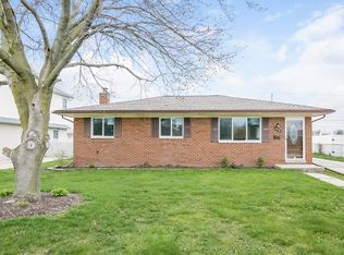8536 Gettysburg Dr, Sterling Heights, MI 48313