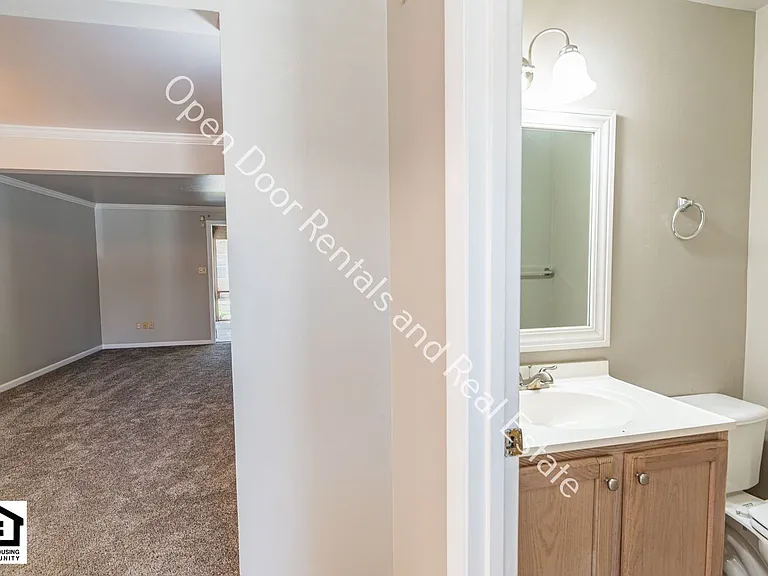 15030 Tally Ho Dr — Photo 7