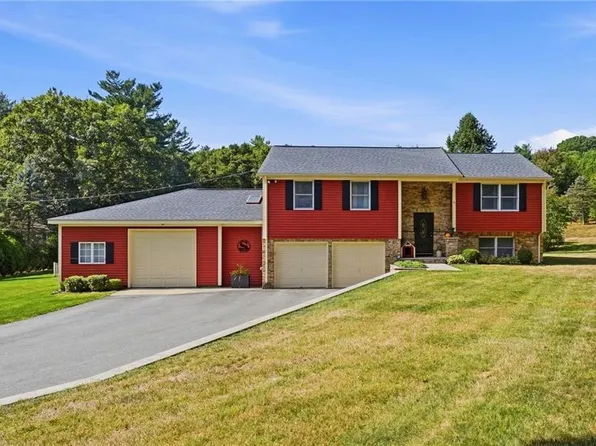 21 Wysteria Ln, Cumberland, RI 02864
