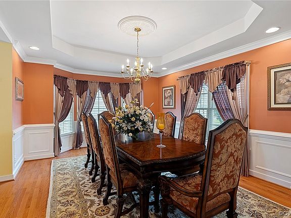 5th image of 9081 Lunette Ln