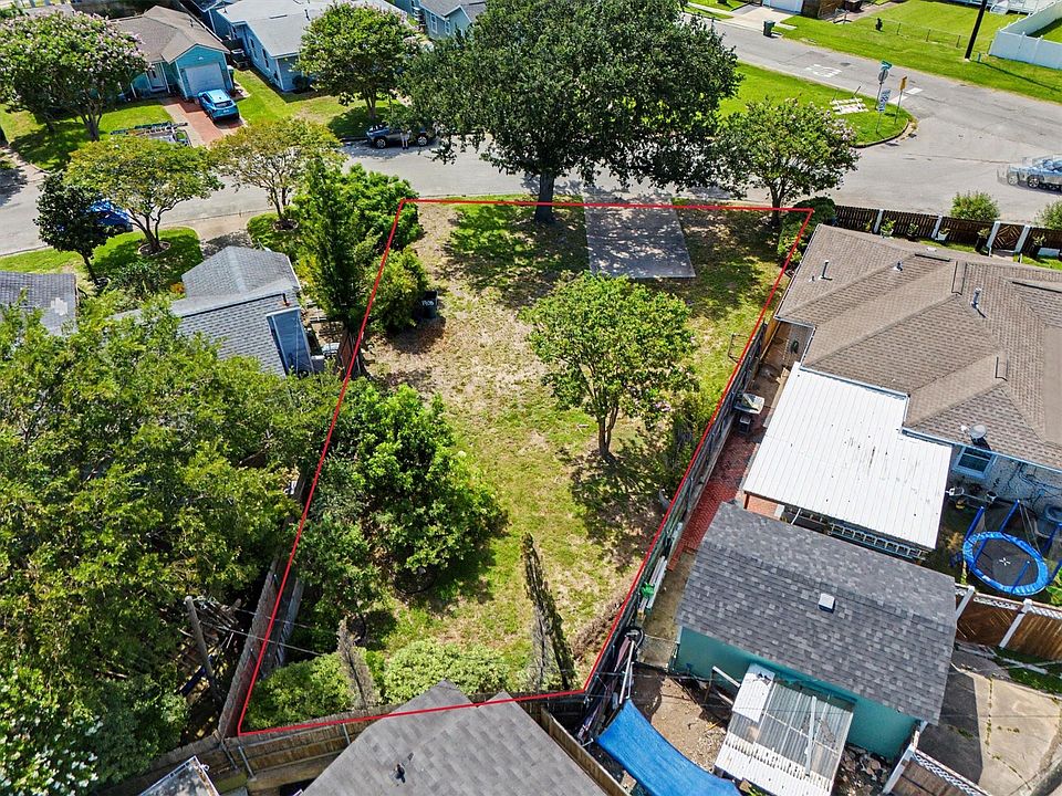 1st image of 1908 Neumann Dr