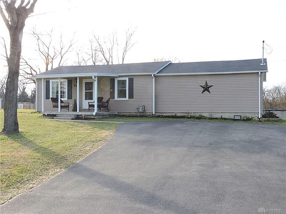 3rd image of 9717 Roberts Dr