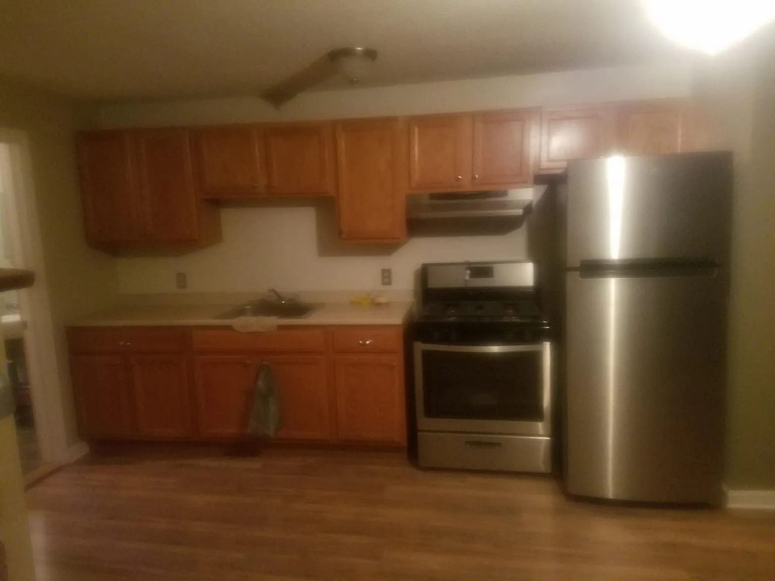 3 bed, 912 sqft, $1,750 — Photo 1
