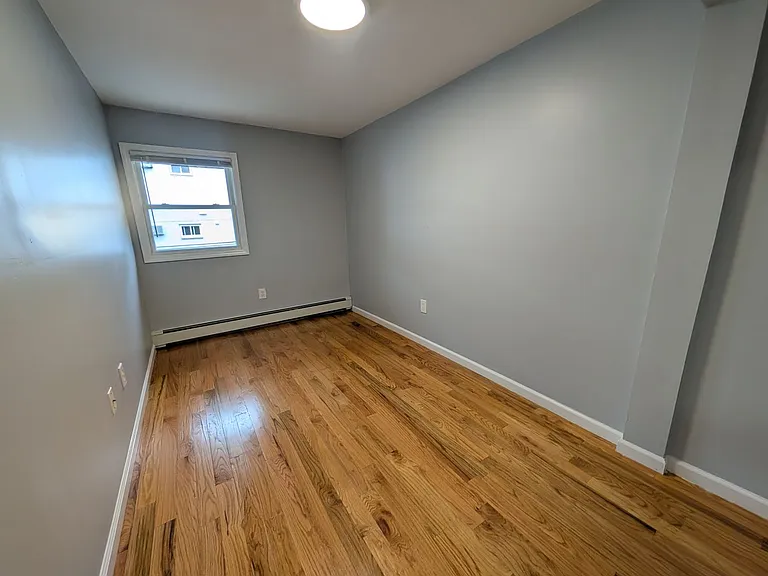 508 5th Ave — Photo 13